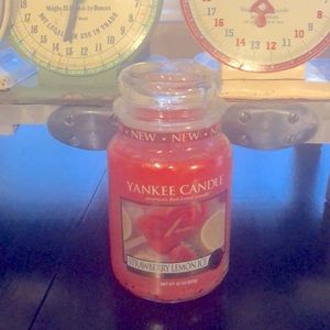 Yankee candle strawberry lemon ice